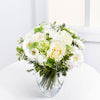 Ρομαντικό Μπουκέτο με Λευκά Λουλούδια
